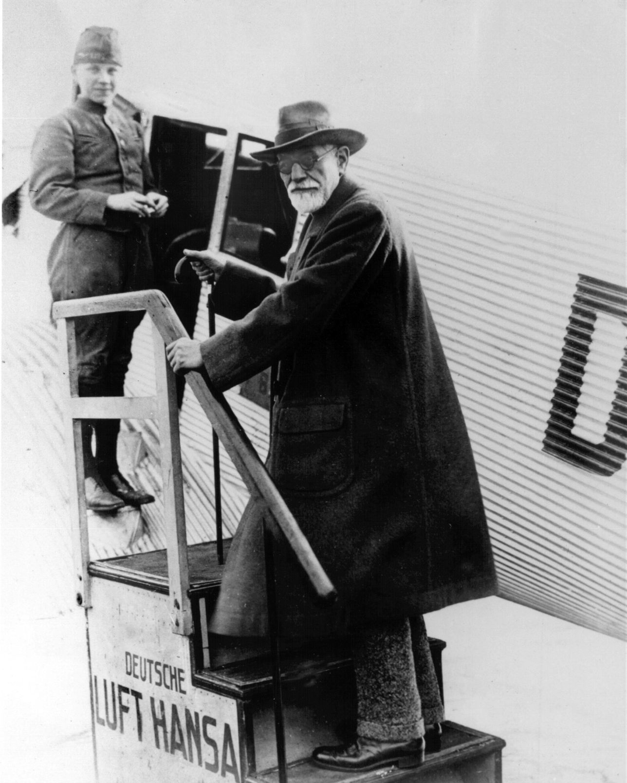 1928: FREUD